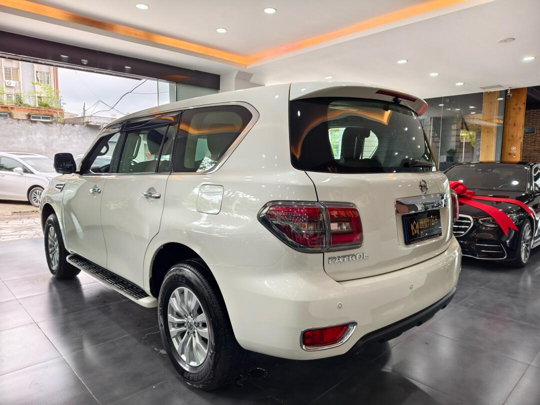07日产途乐 2018 年 y62 4.0l xe(中东)
