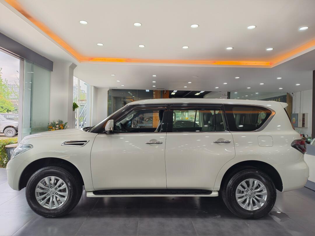 07日产途乐 2018 年 y62 4.0l xe(中东)