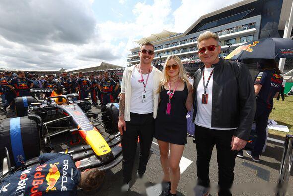 4x100接力赛后,攻击潘展乐并取关所有中国运动员的英国蛙泳亚当·皮蒂