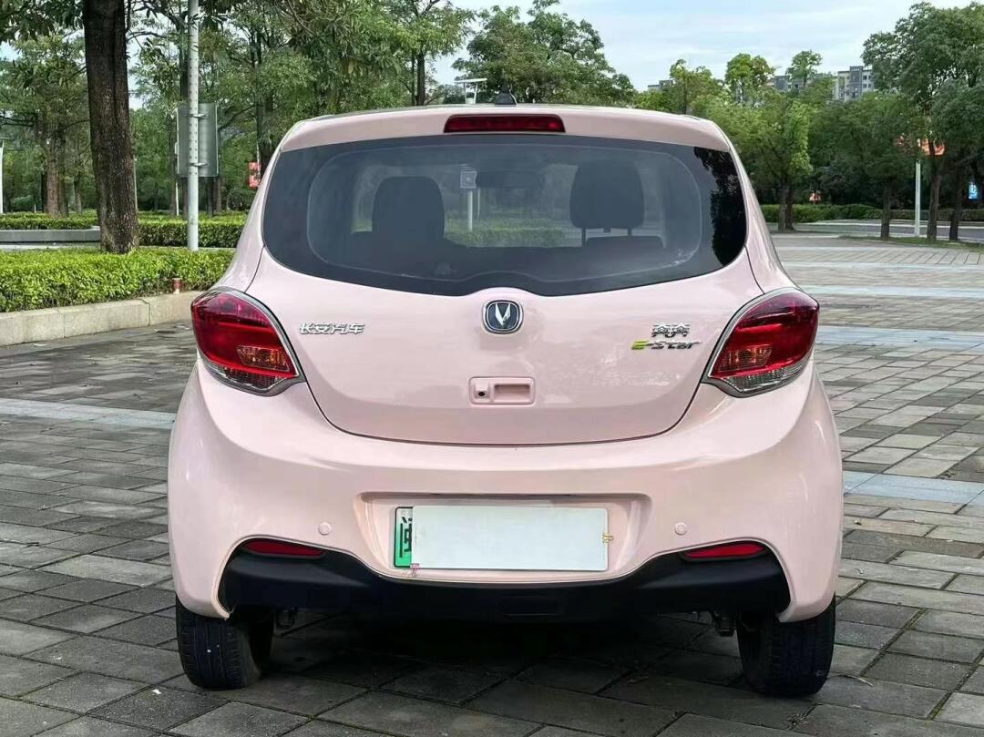 【车辆型号】:长安奔奔 【登记日期】:2021年12月 【表显里程】:2.8万