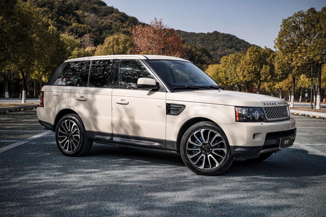 路虎揽胜运动版2013款揽胜运动5.0nav8