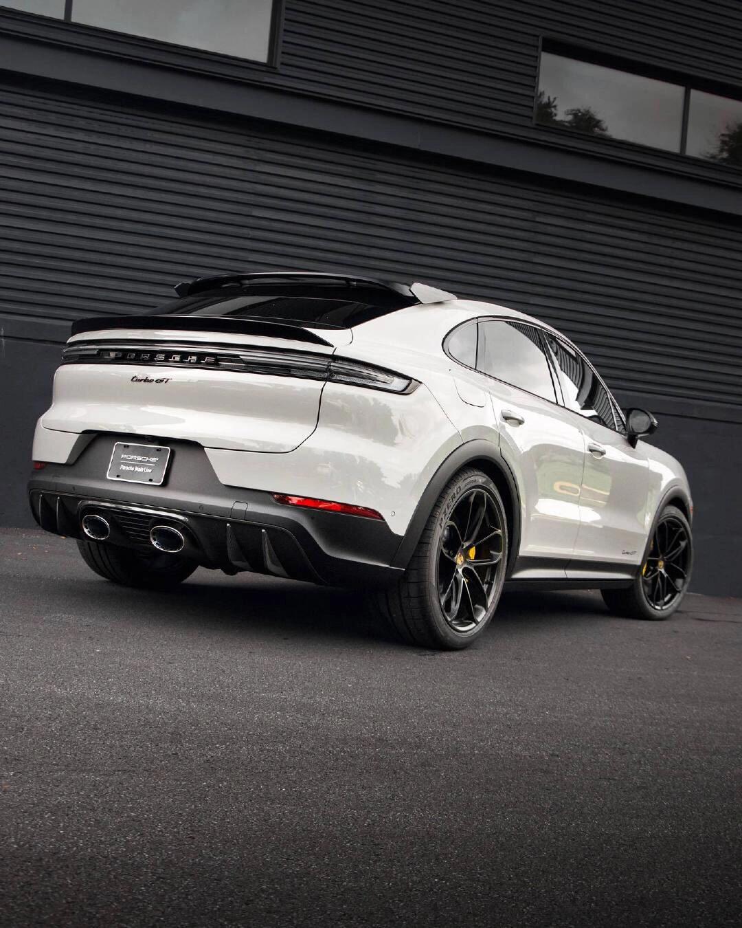 porsche cayenne turbo gt(落地价两百多万一辆) 一辆车的