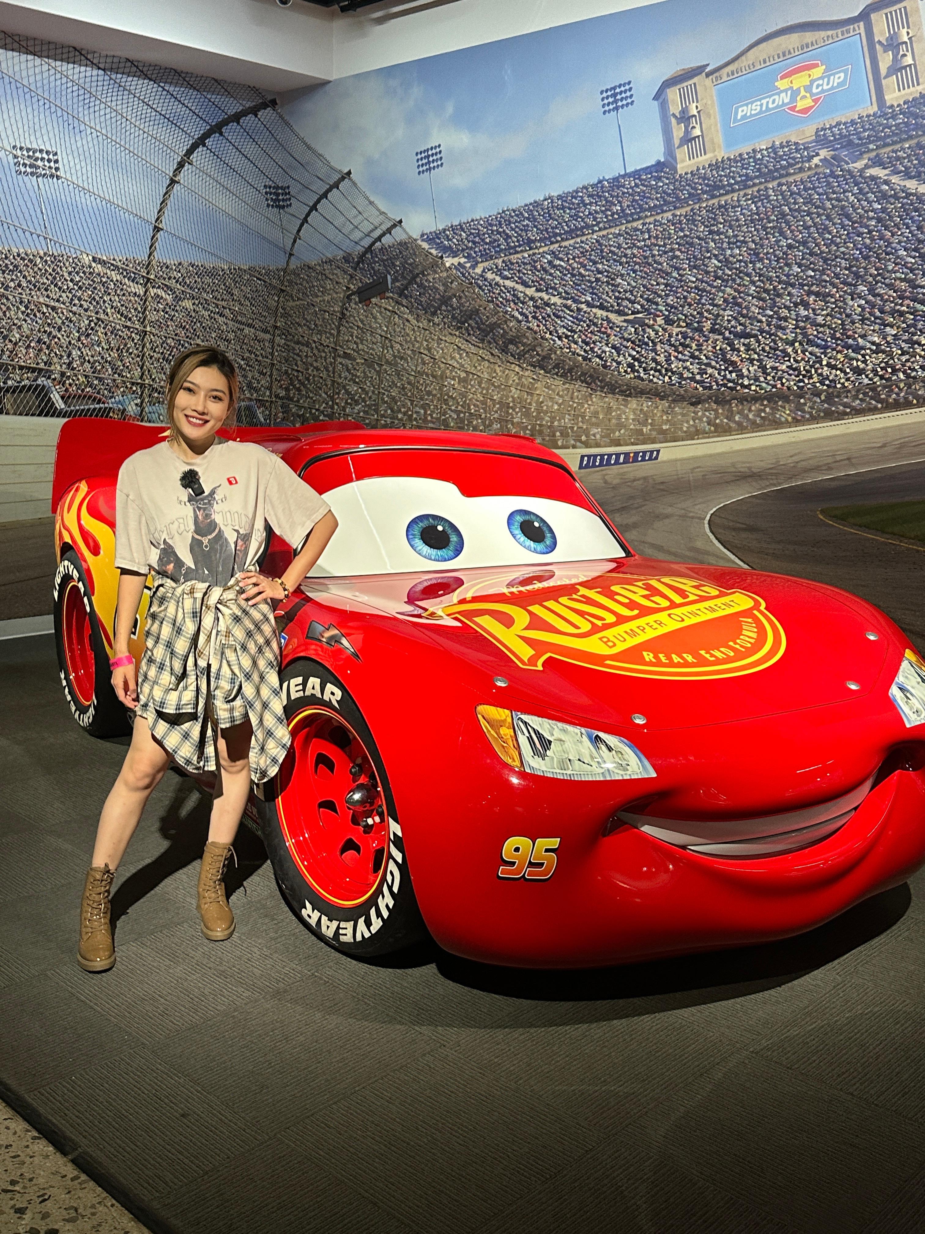 天啊啊啊~我突然发现,跨越中美两国,我集齐了闪电麦昆和他老婆莎莉!