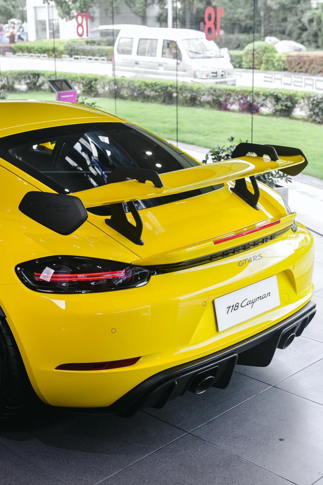 gt4 rs地表最强9415 ,可上赛道的跑车