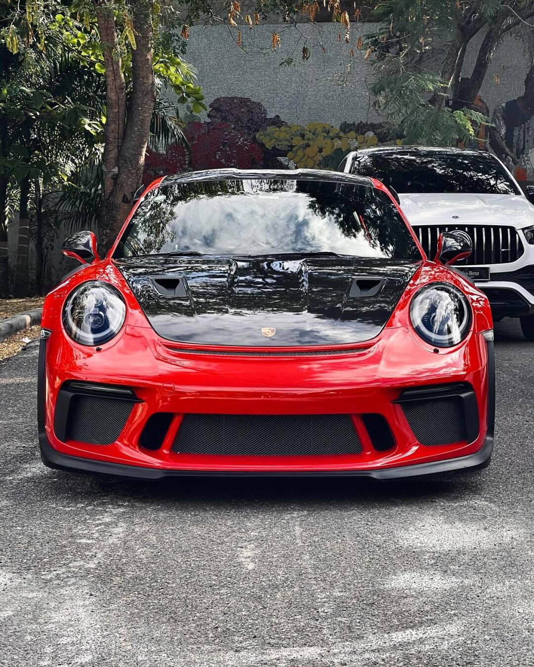 2) gt3 rs weissach 9990