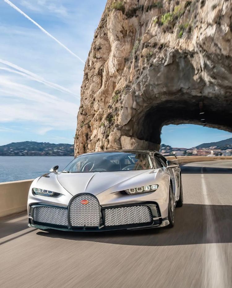 布加迪chiron pur sport,帅就一个字