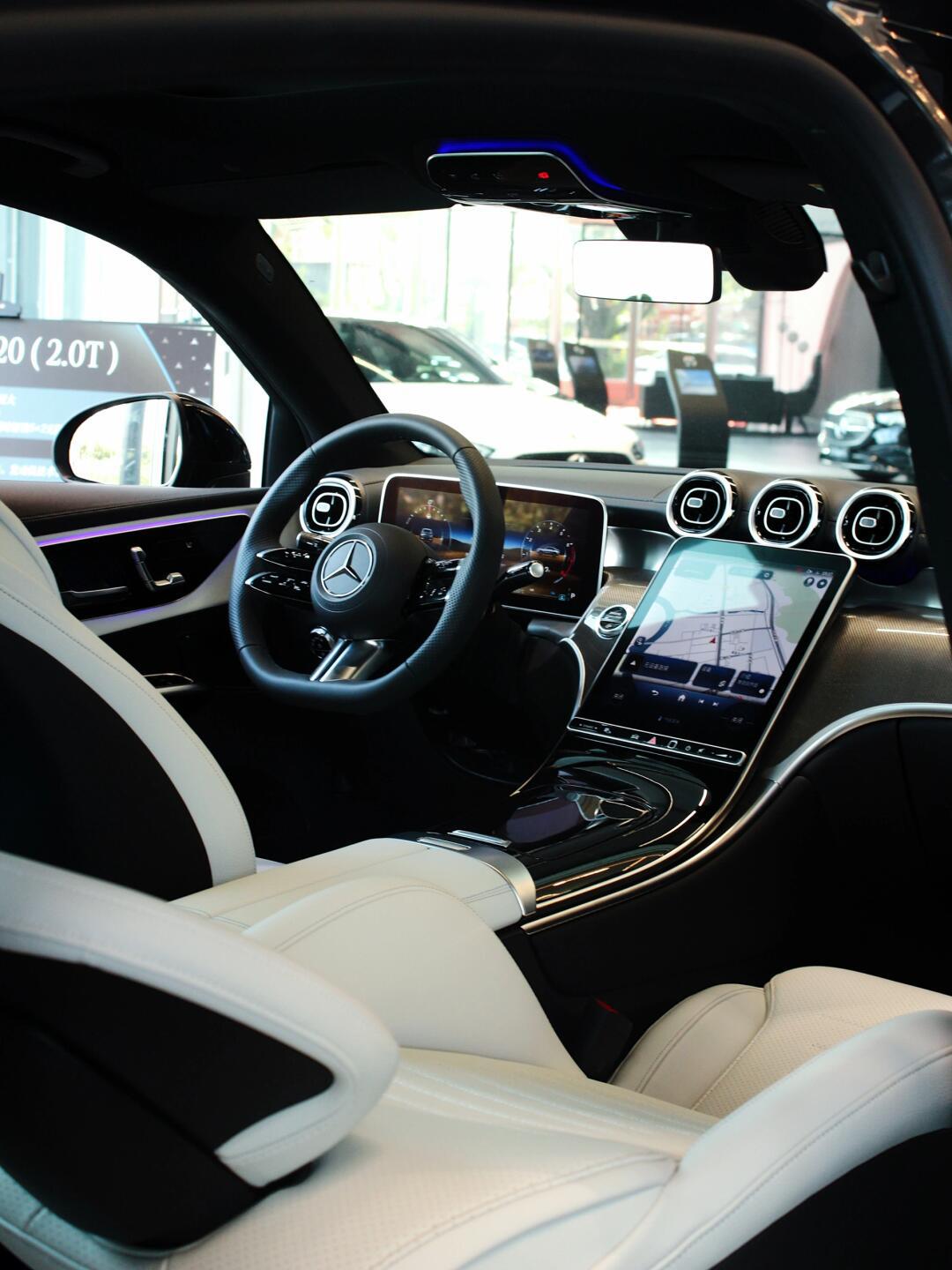 松弛感爆棚的轿跑车 拉风生活"坠优解"_奔驰glc社区_易车社区