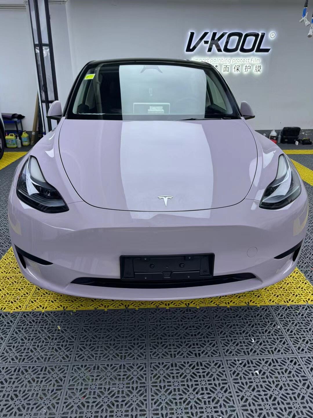 特斯拉modely 改色迷雾灰紫77黑顶