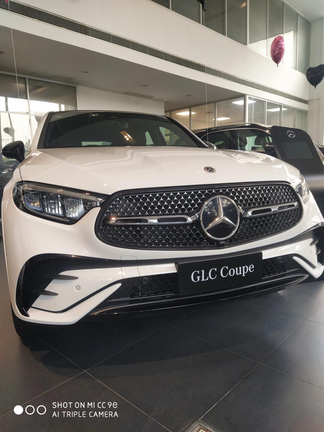 glc300轿跑suv图片