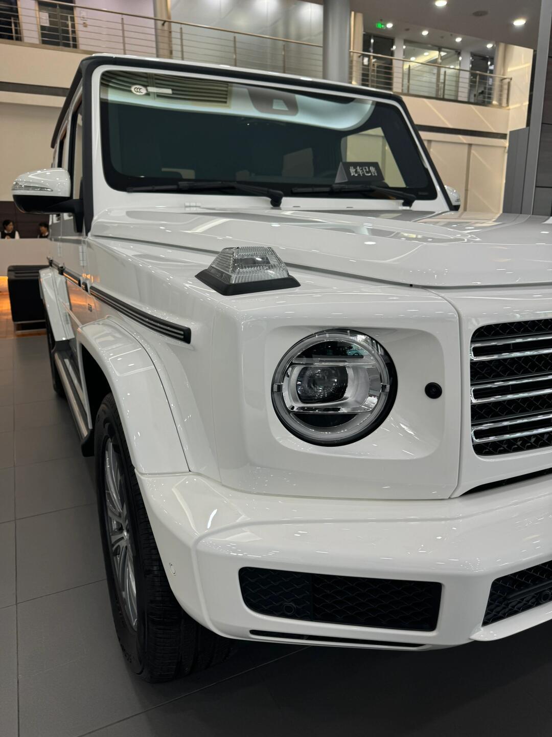 g500 #奔驰教皇白现车 最后的v8