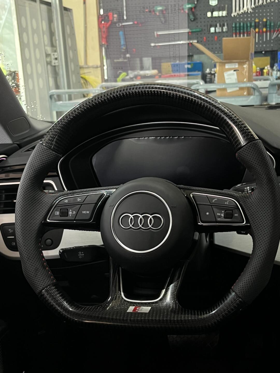奥迪a5 升级rs5后包围,碳纤维平底方向盘