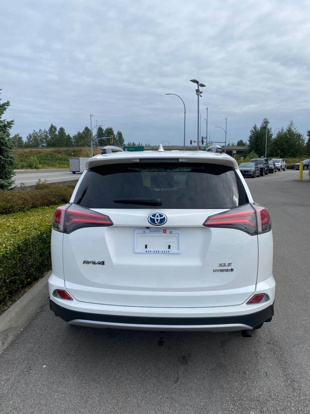 2016 rav4荣放混合动力车