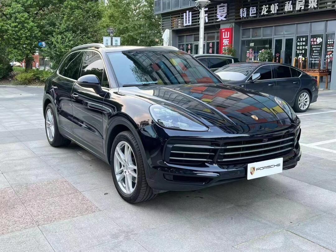 19年贯穿保时捷卡宴黑外配红内太漂亮了