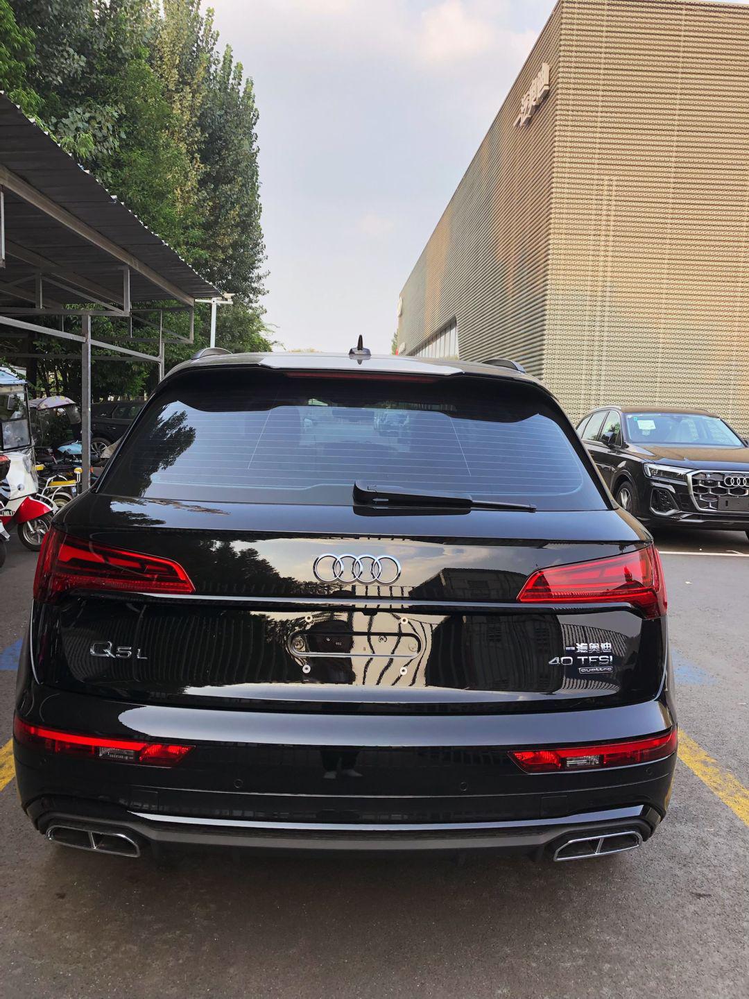 奥迪q5l适合年轻人开的大中型suv