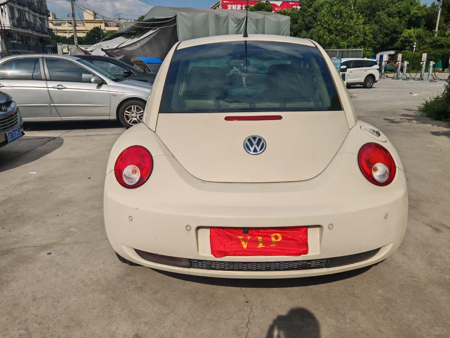 09年大众甲壳虫进口,2.0排量,6手自一体,三门四座掀背