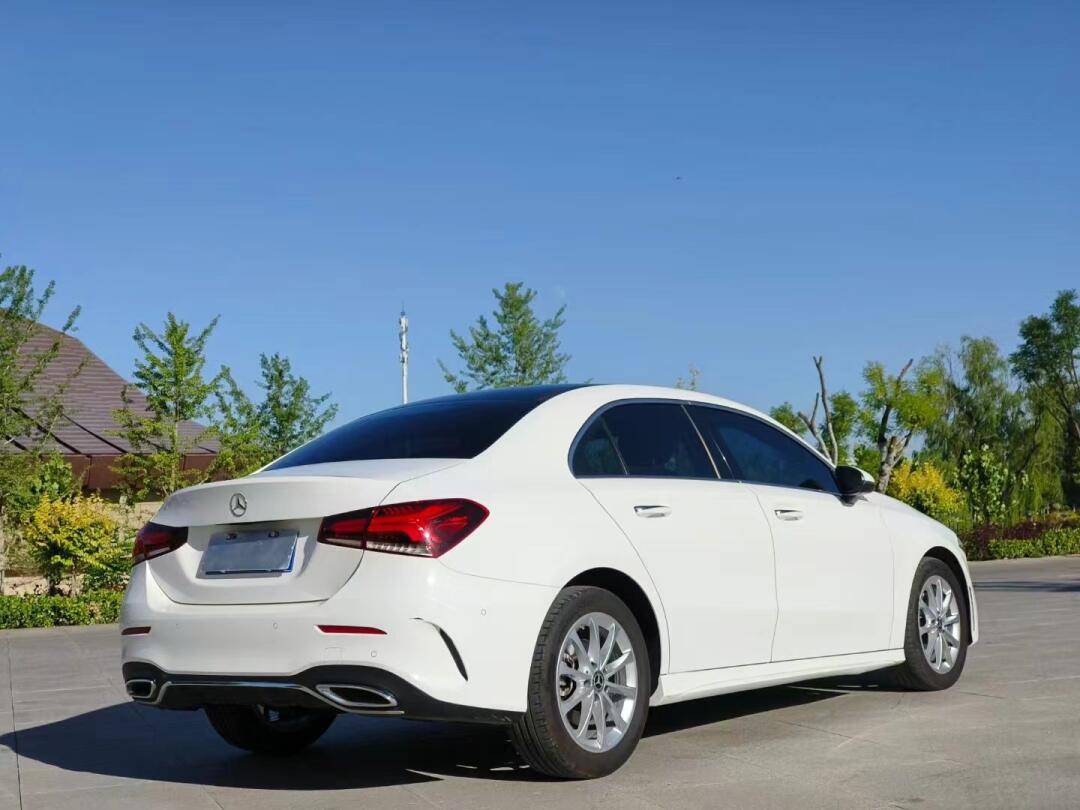 出22年奔驰a200l
