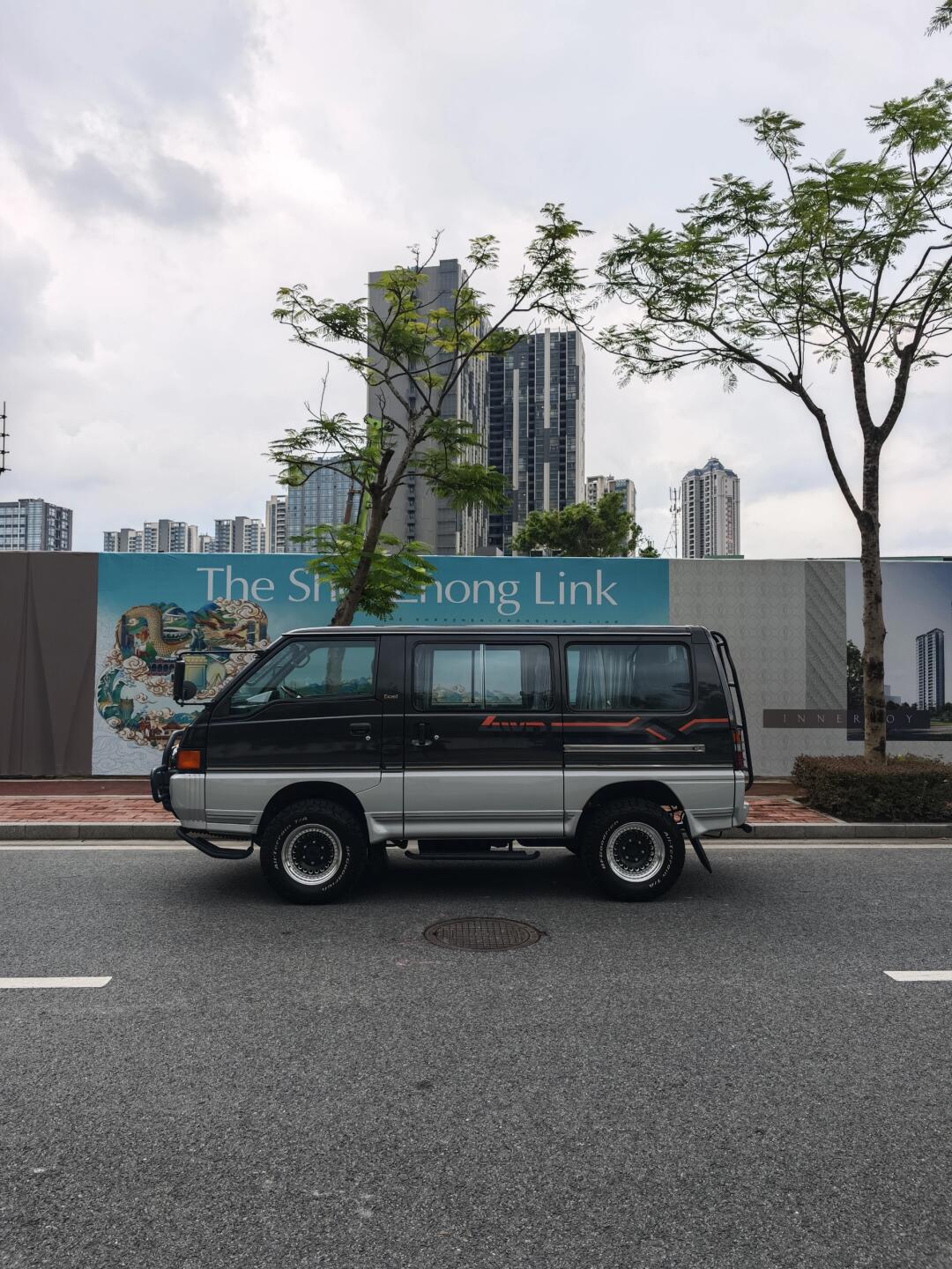 港车 得利卡l300复古四眼改造