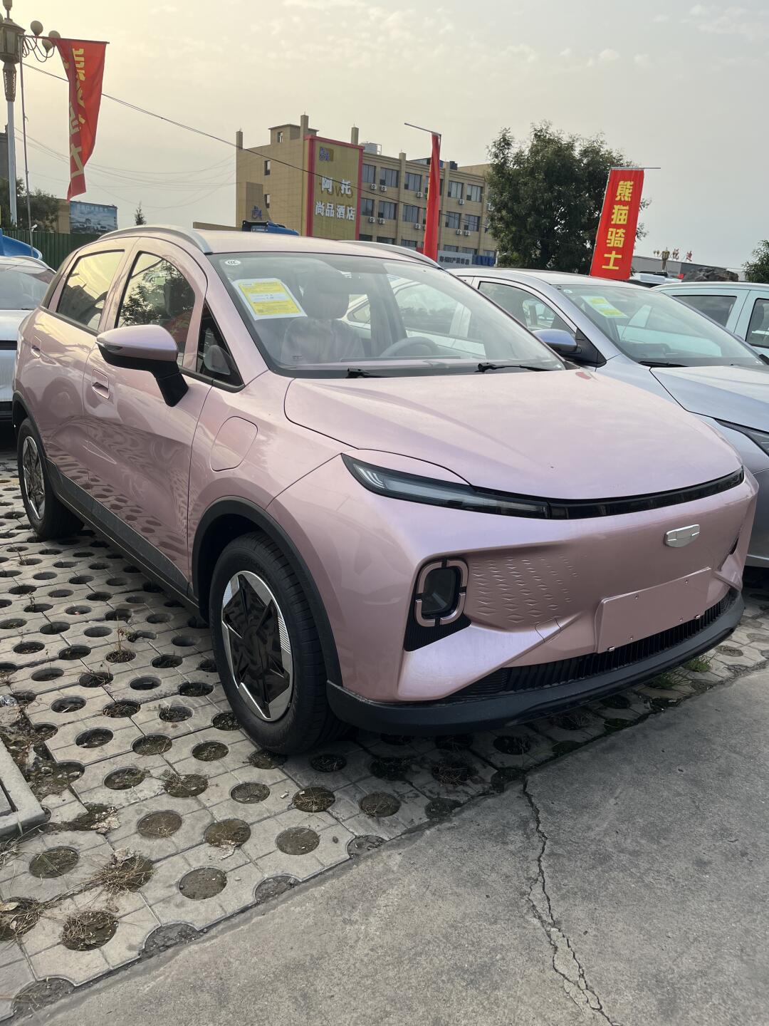 吉利新能源代步车,出行更方便