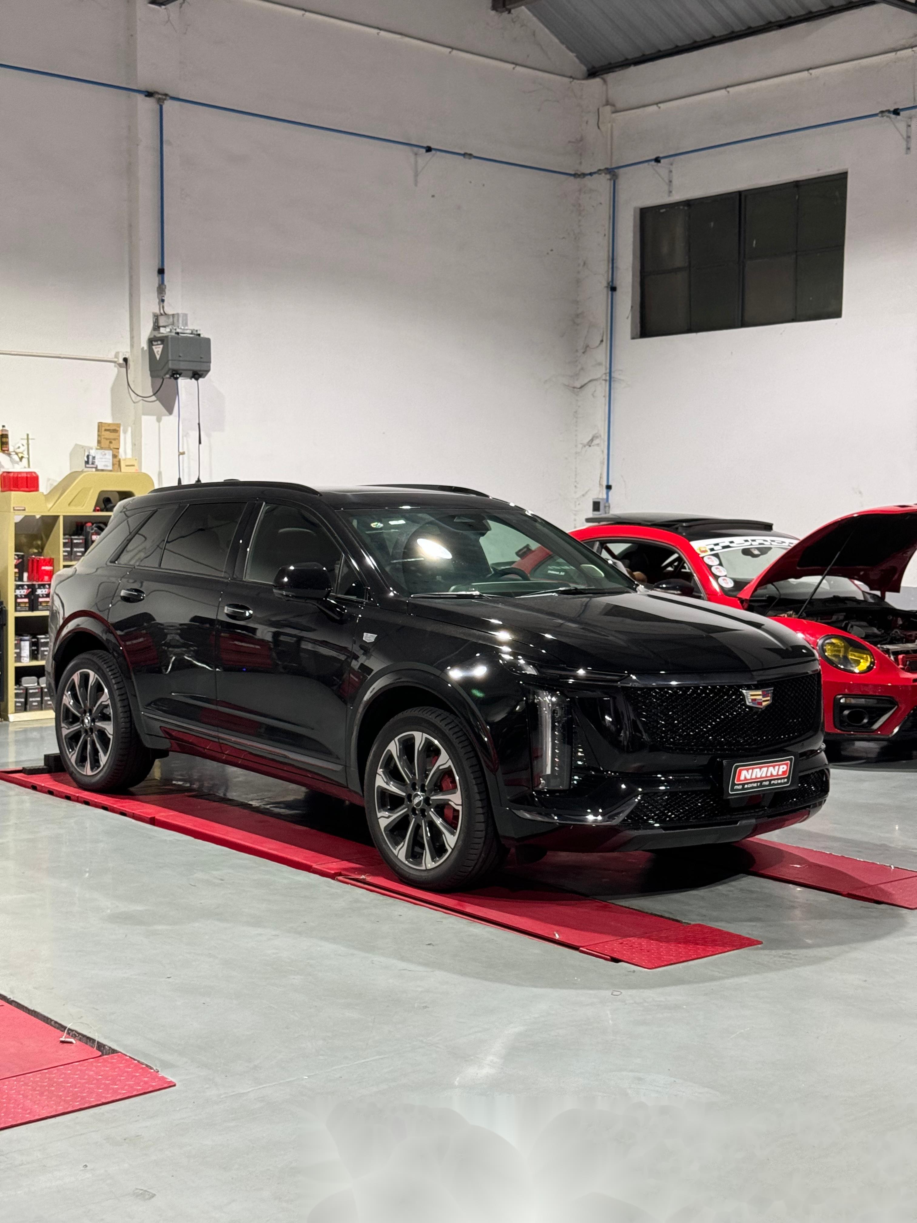 昨天拿到了全新凯迪拉克xt5试驾了一下,依旧还是惊艳到我!