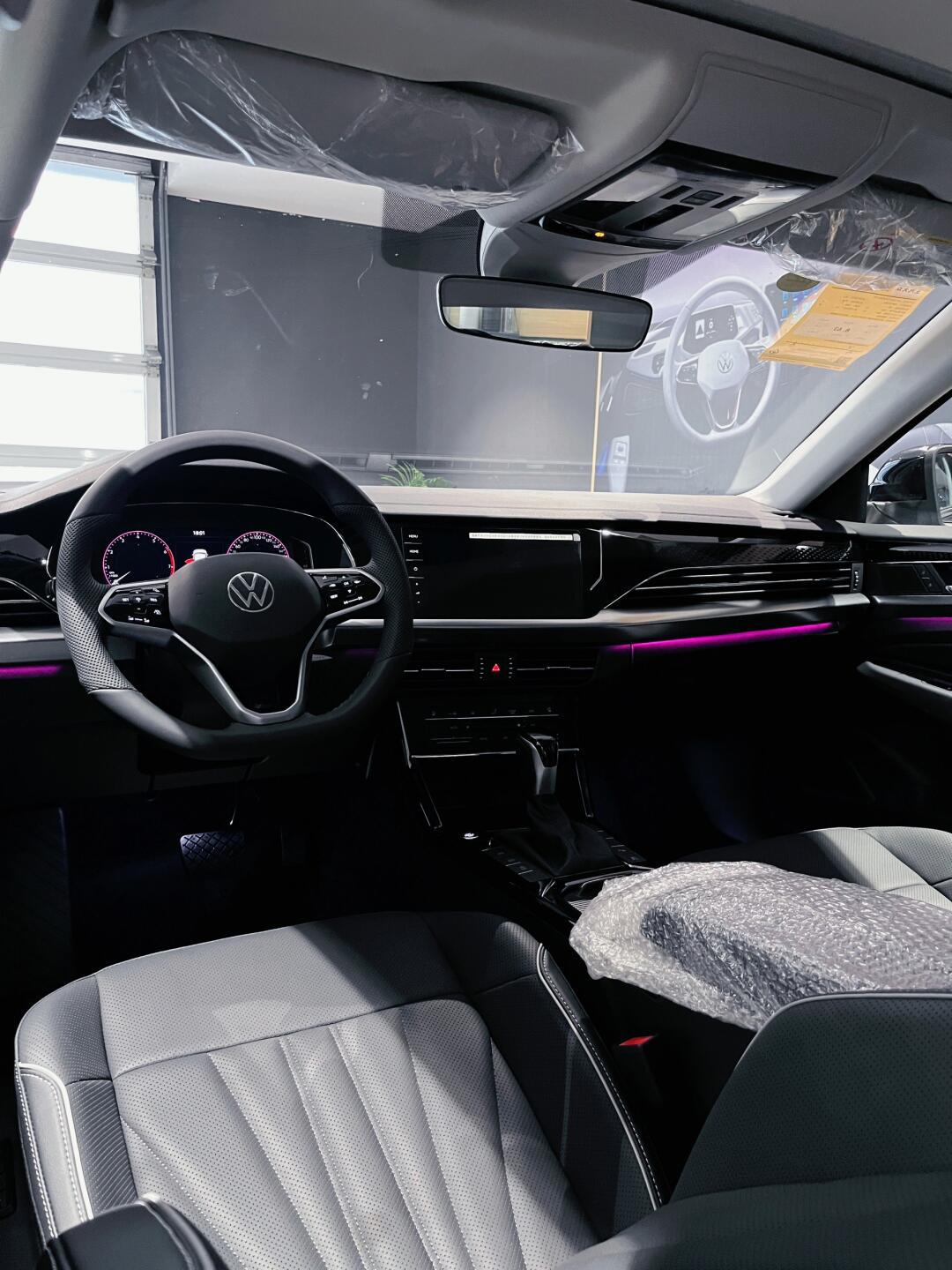 这个内饰真的很难看嘛?