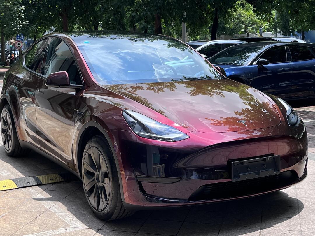 还是正版的效果最好|特斯拉y流光黑魅红0202