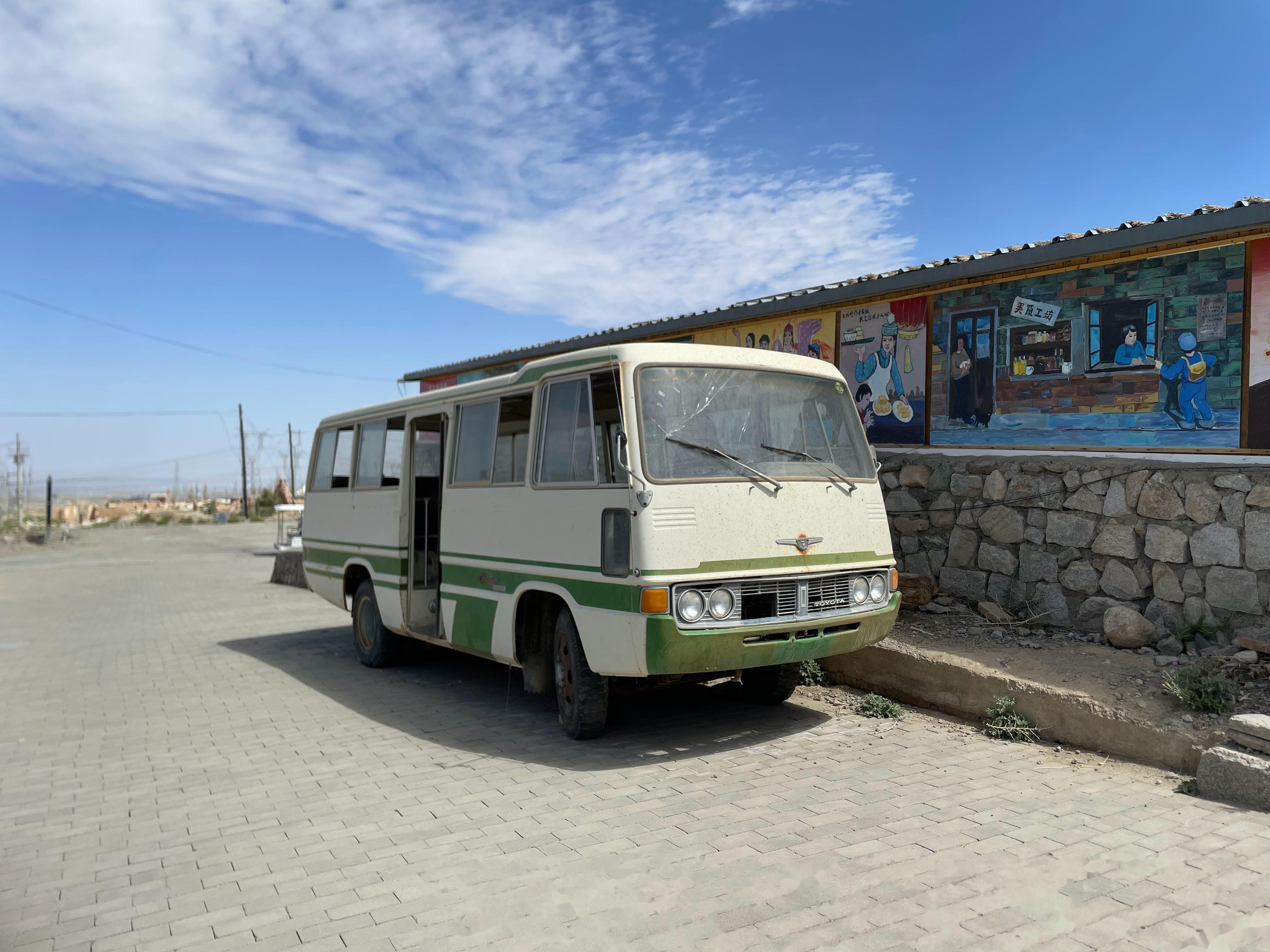 第一代丰田考斯特,还是个柴油的