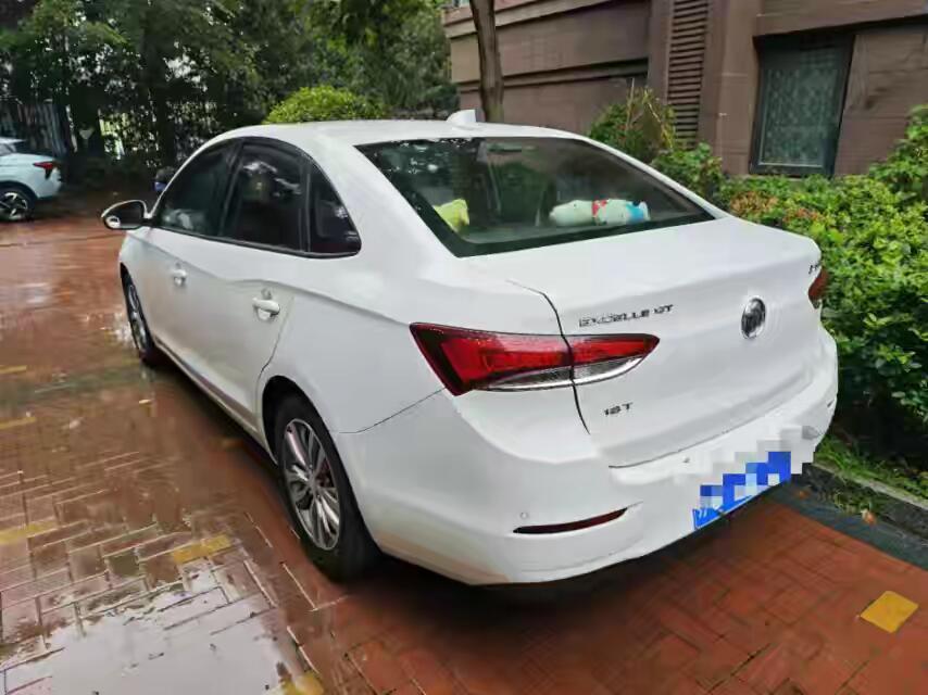 【车辆型号】英朗 【车辆配置】2019款18t自动互联精英型 【颜 色】