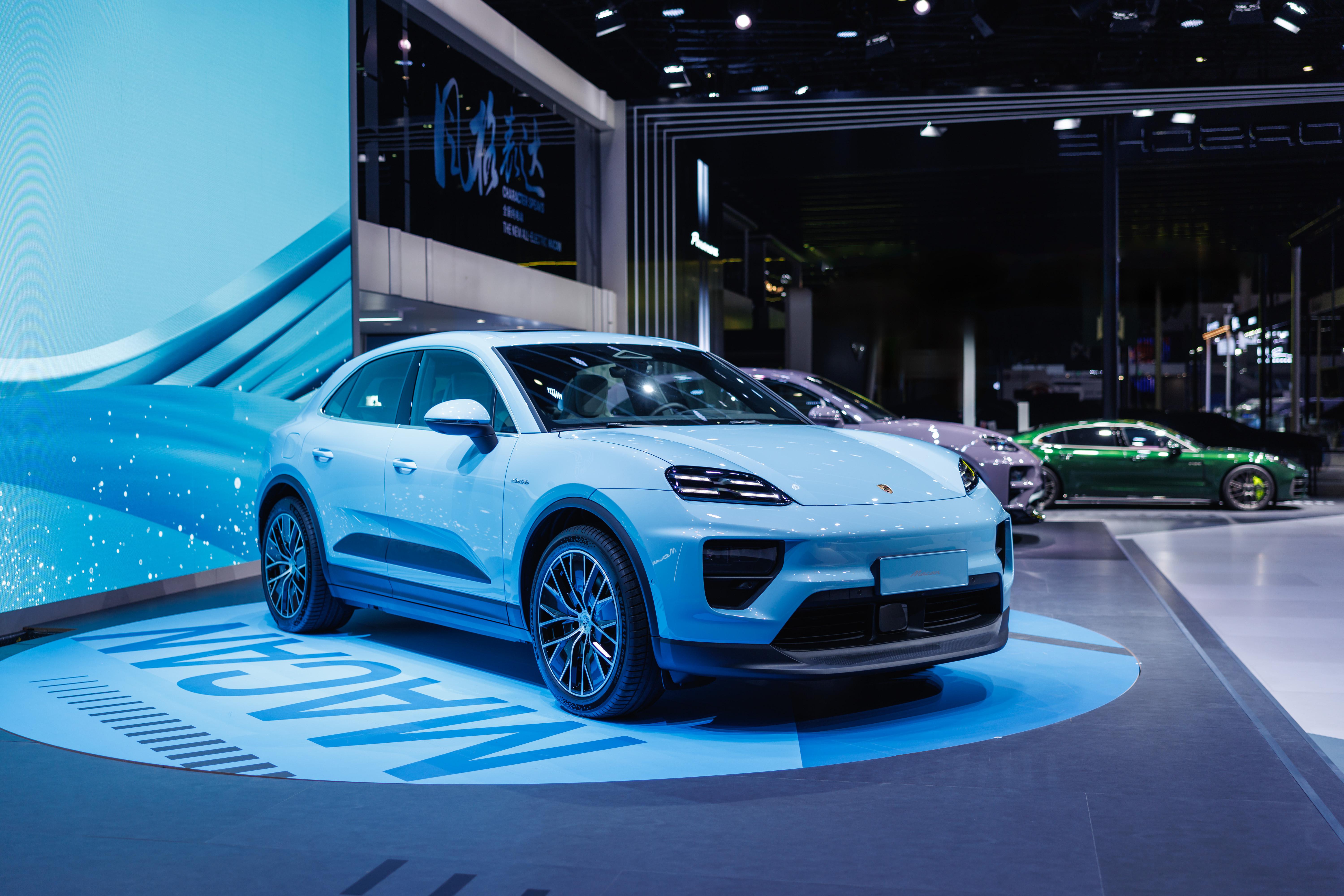 年轻人的第一台保时捷##纯电动macan长续航版今日上市# 自从2014年