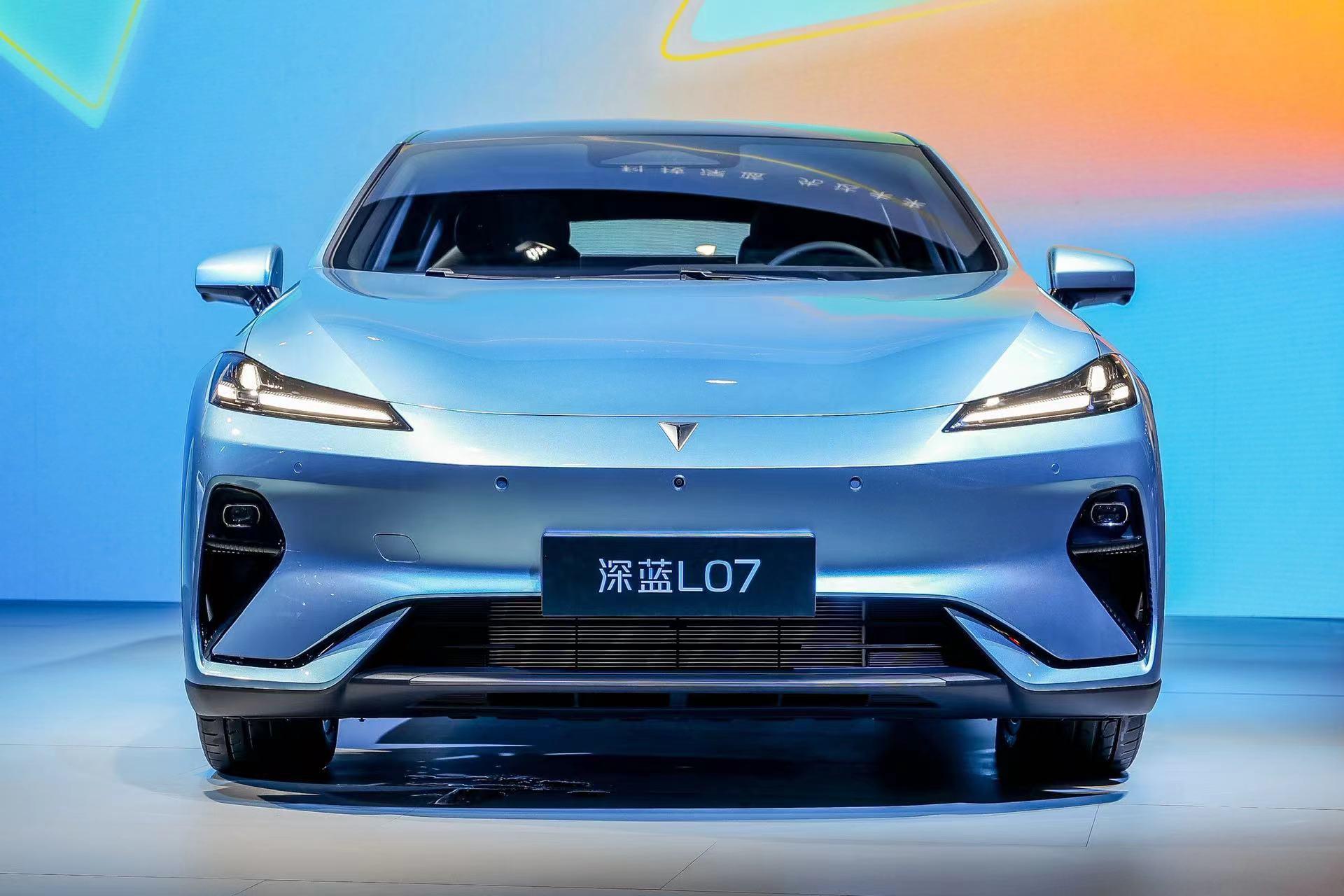 本届成都车展,长安高调亮相深蓝l07,深蓝s05,长安引力第四代cs75plus