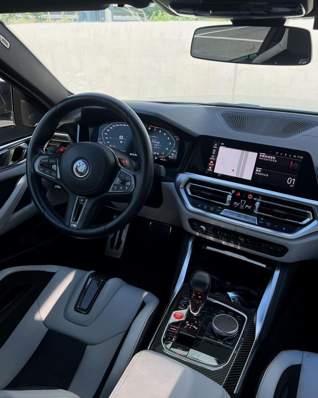 新款宝马m4实拍