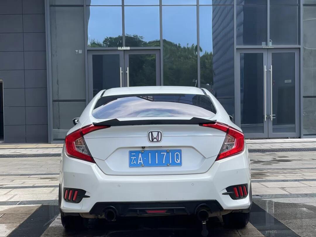 本田思域豪华型