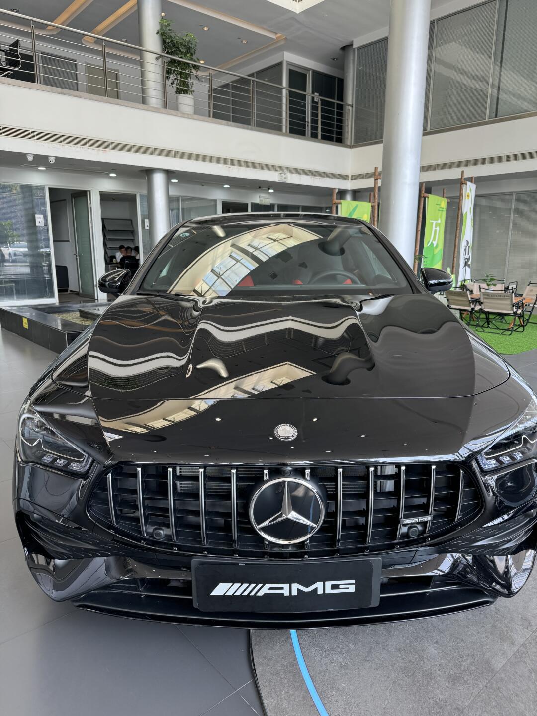 奔驰amg cla35落地价图片