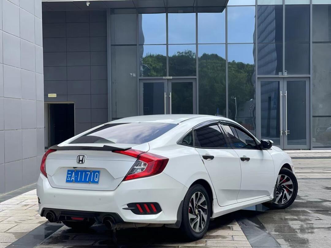 本田思域豪华型