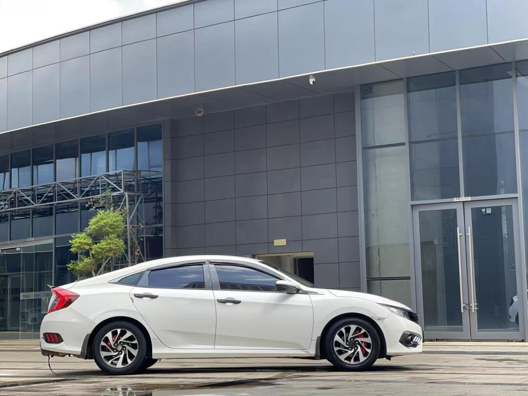 本田思域豪华型