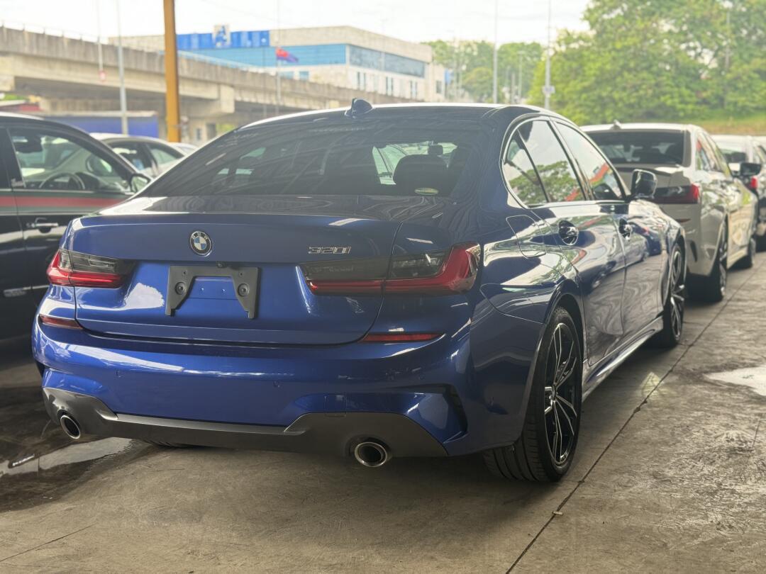 9890bmw 320i m sport 601551566year warranty_宝马3系