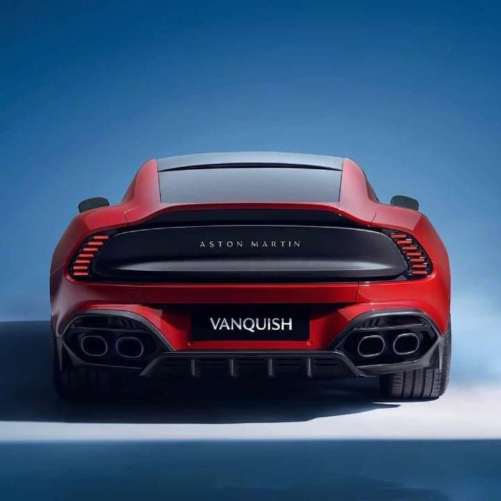 阿斯顿马丁 vanquish