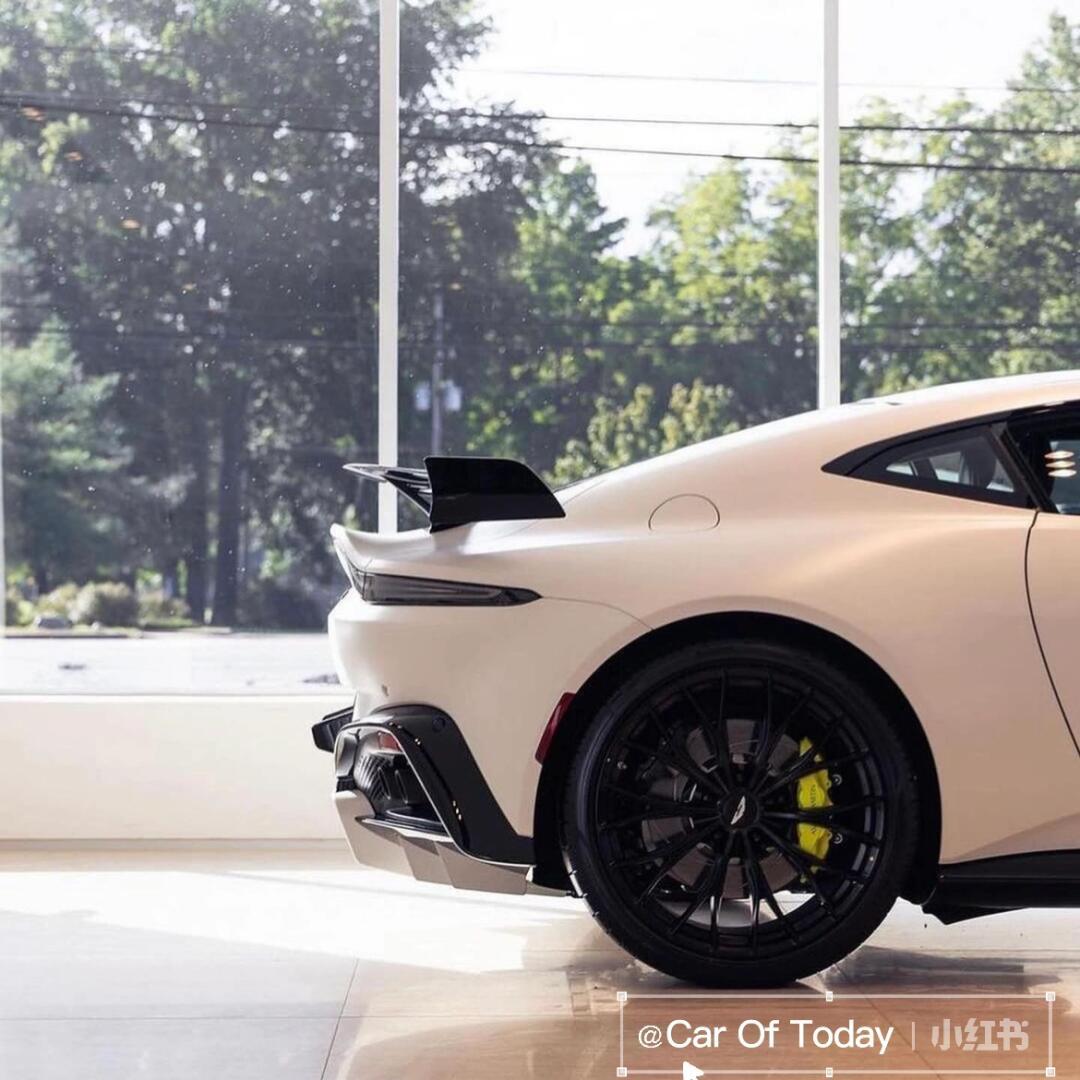 阿斯顿马丁 ·vantage|f1 edition熊猫配色_有钱人的_