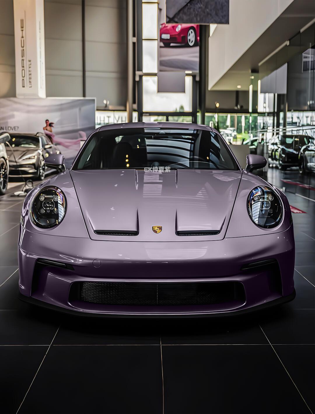 彻底沦陷!紫色保时捷也太帅啦!
