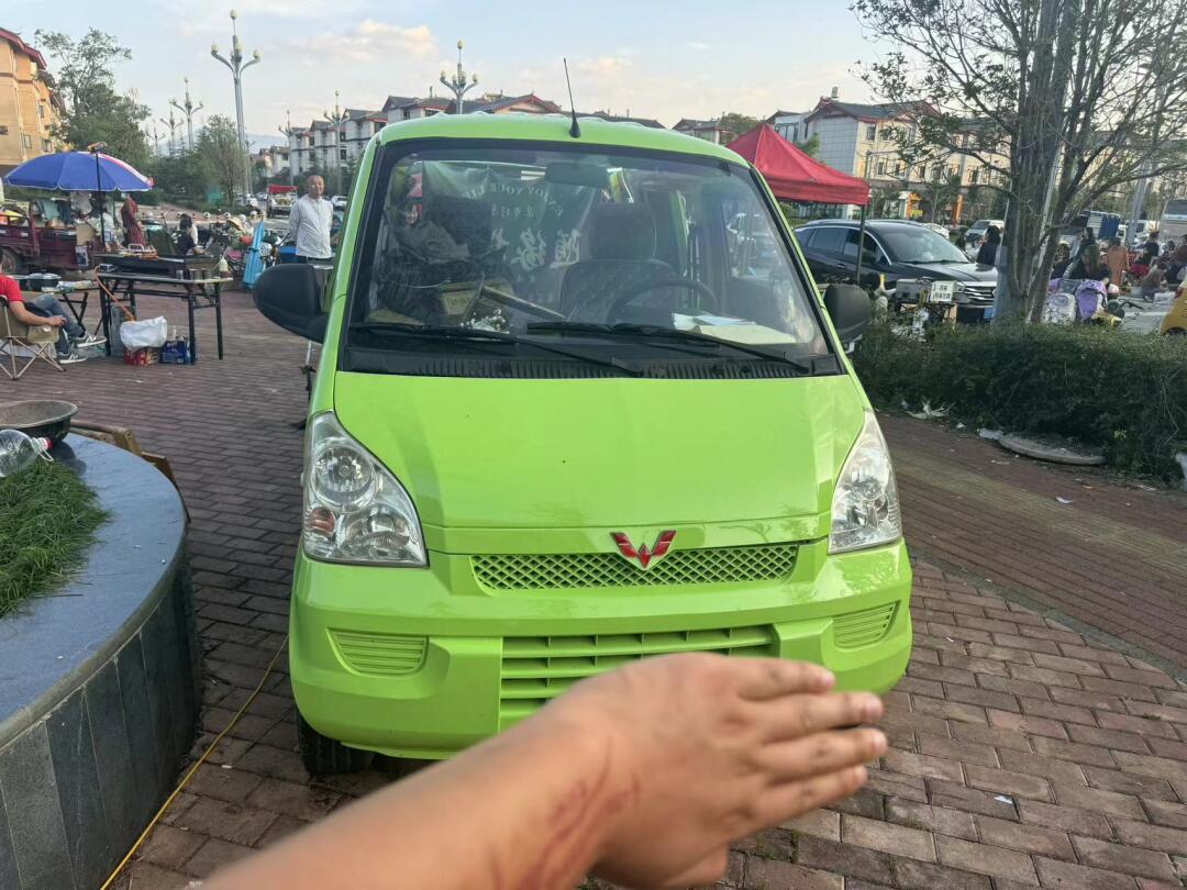 摆摊神车07五菱宏光