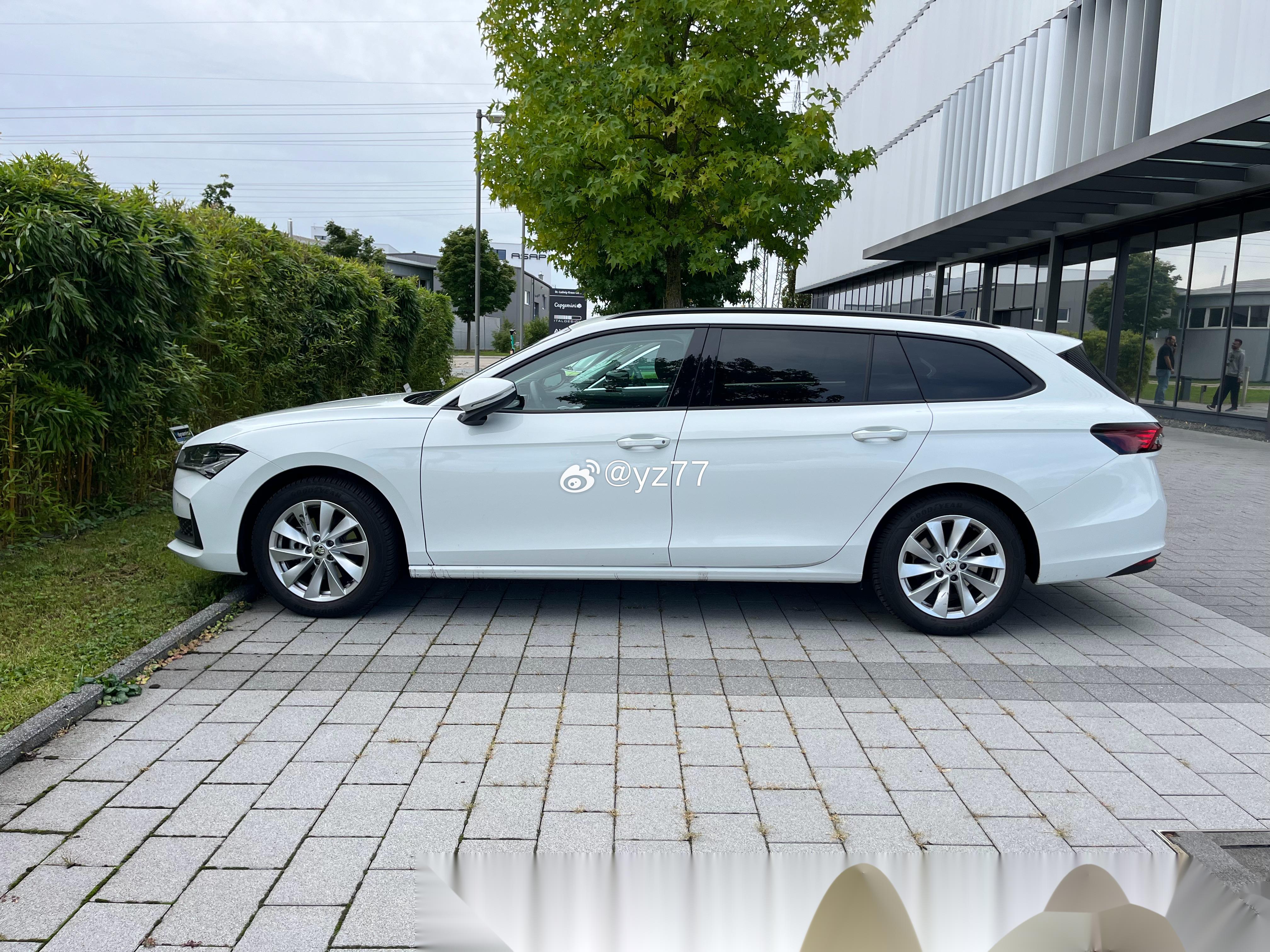 当前位置:>易车>社区>大众cc社区>新斯柯达superb,比帕萨特更协调更