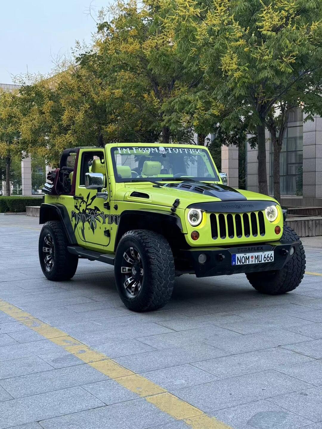 又飒又帅,敞篷牧马人