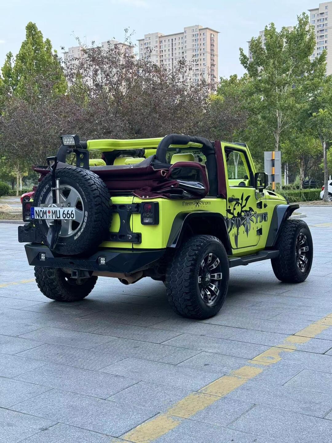 又飒又帅,敞篷牧马人