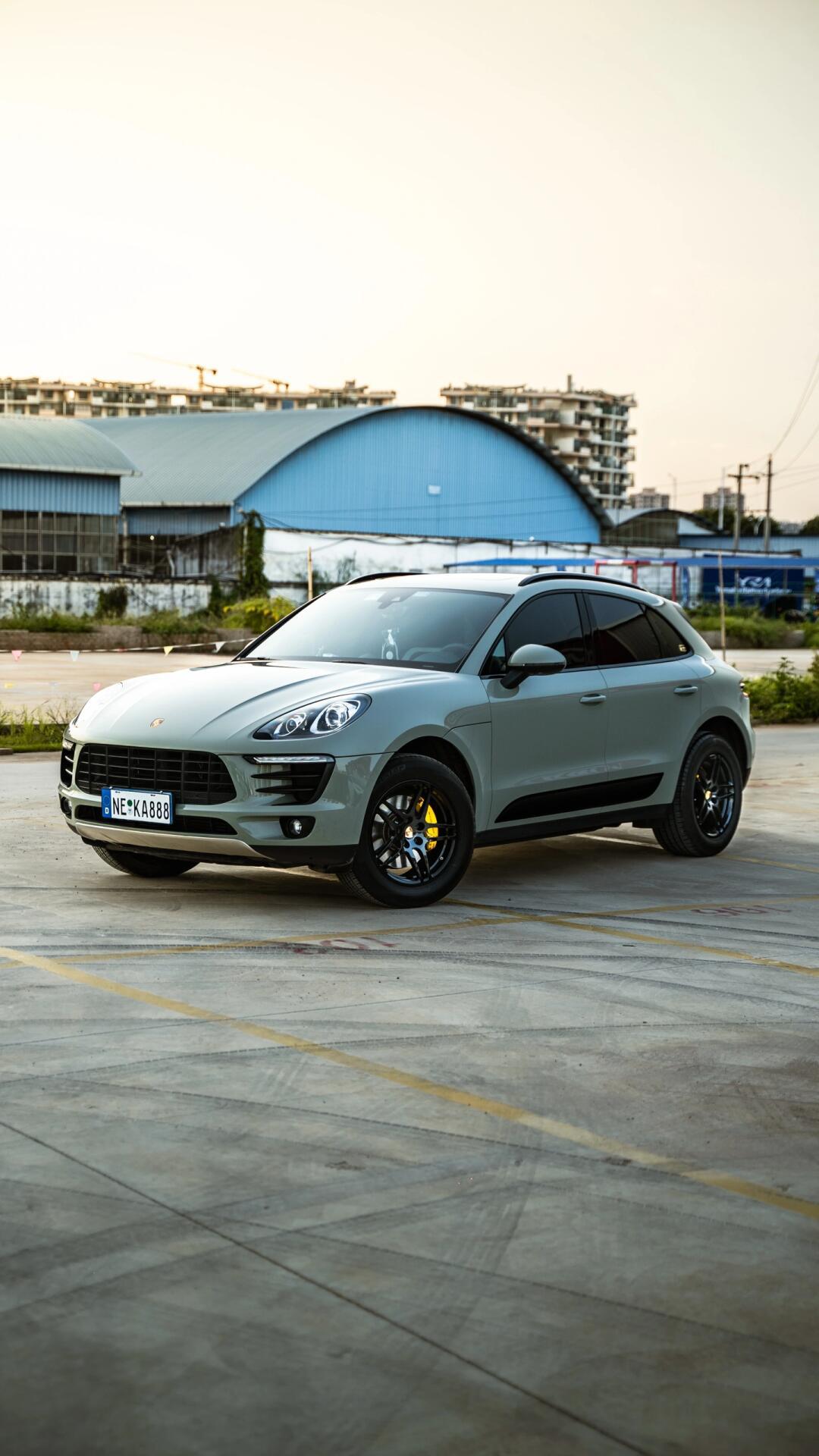 保时捷macan卡其绿!