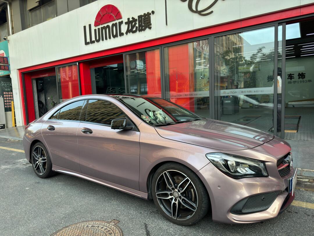 奔驰c 金属冰莓粉