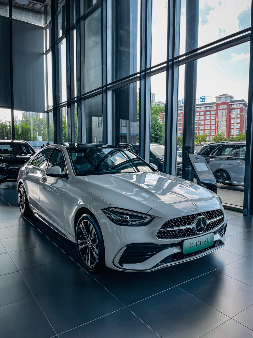 奔驰 c350el 优雅与实力的完美融合