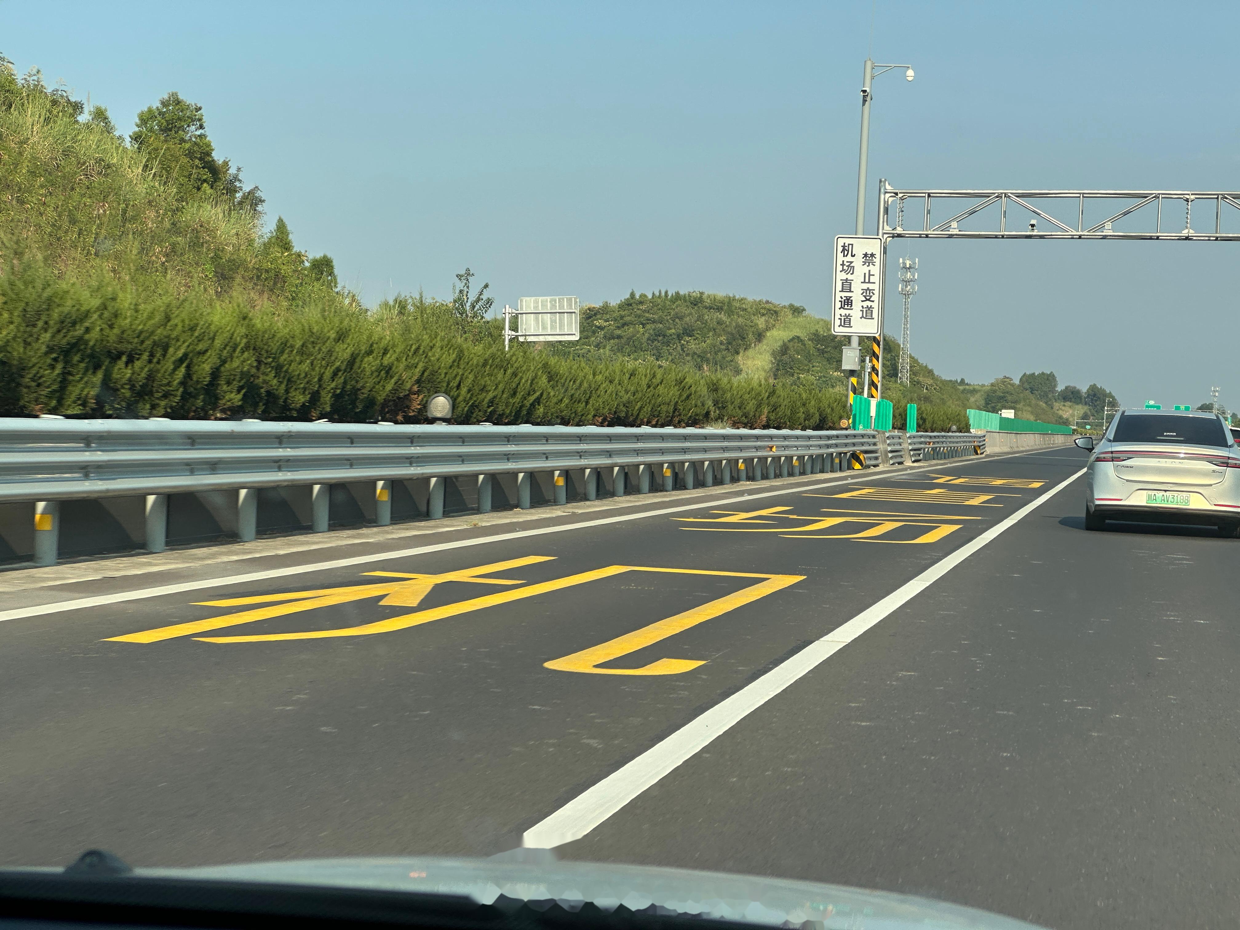 天府机场高速公路图片