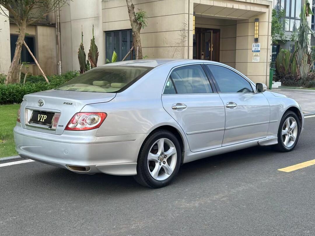 丰田锐志全款3.68万