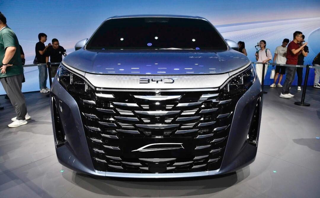 比亚迪夏mpv ip字标正式发布