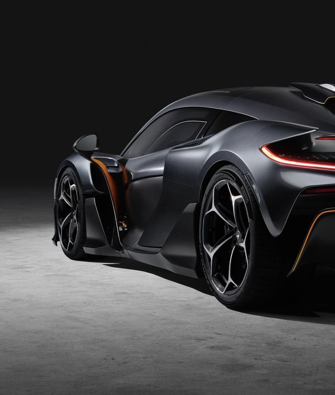 迈凯伦w1黑武士