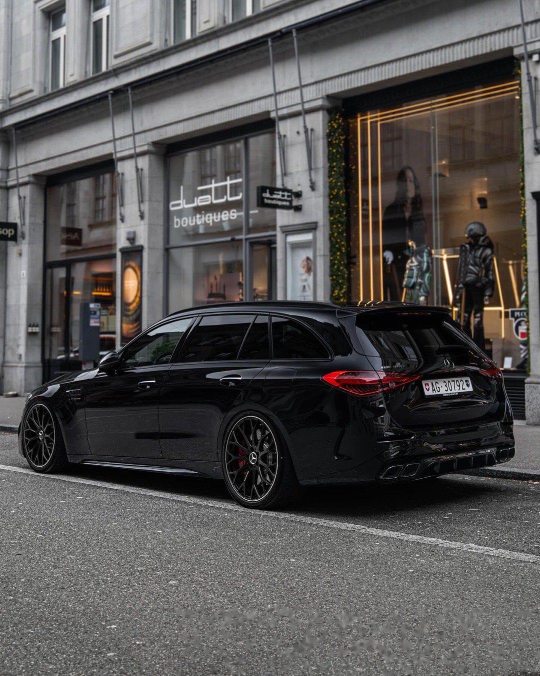 奔驰 c63 amg 旅行车 #奔驰##我与汽车的日常